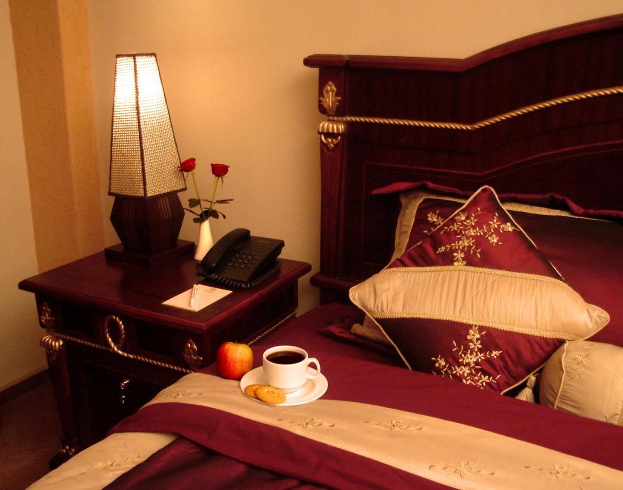Crossroads Hotel Lilongwe Room photo